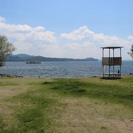 Апартаменты Lake Getaway Da Christine Casa Vacanze